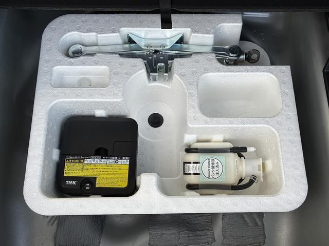 カローラフィールダー 1.5G 5速MT オートハイビーム オートエアコン 衝突軽減 レーンキープアシスト 電格ミラー カーテンエアバッグ 助手席エアバック スマートキー トヨタセーフティセンス(19枚目)