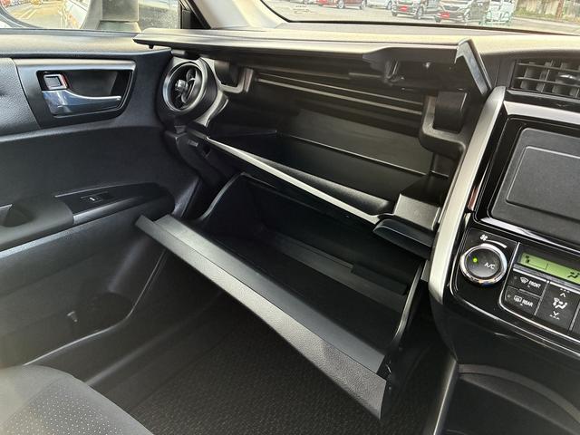 カローラフィールダー 1.5G 5速MT オートハイビーム オートエアコン 衝突軽減 レーンキープアシスト 電格ミラー カーテンエアバッグ 助手席エアバック スマートキー トヨタセーフティセンス(26枚目)