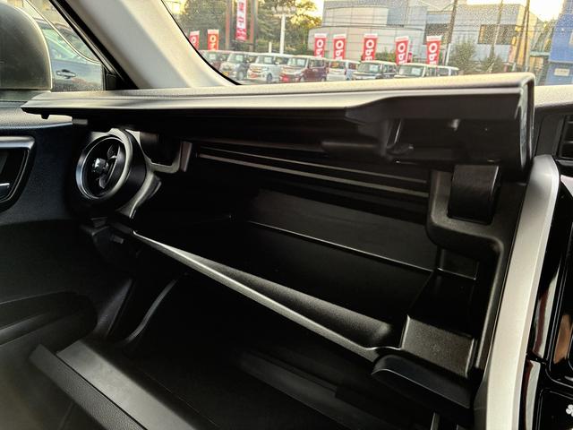 カローラフィールダー 1.5G 5速MT オートハイビーム オートエアコン 衝突軽減 レーンキープアシスト 電格ミラー カーテンエアバッグ 助手席エアバック スマートキー トヨタセーフティセンス(27枚目)