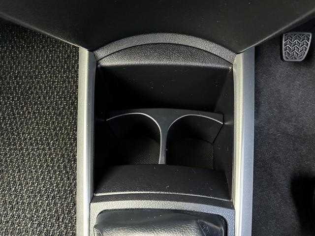 カローラフィールダー 1.5G 5速MT オートハイビーム オートエアコン 衝突軽減 レーンキープアシスト 電格ミラー カーテンエアバッグ 助手席エアバック スマートキー トヨタセーフティセンス(30枚目)