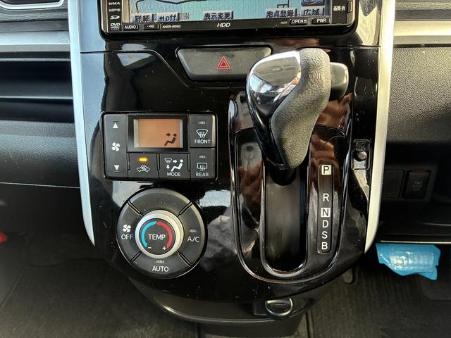 タント カスタムＸ　スマートセレクションＳＡ　Ｗエアバック　衝突軽減　フロアマット　純正ナビ　ＣＤ　スマートキー　プッシュスタート　電動格納ミラー　スライドドア（左側オート）　ＨＩＤ　オートライト　純正アルミホイール１４インチ（33枚目）