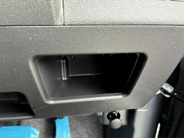 タント カスタムＸ　スマートセレクションＳＡ　Ｗエアバック　衝突軽減　フロアマット　純正ナビ　ＣＤ　スマートキー　プッシュスタート　電動格納ミラー　スライドドア（左側オート）　ＨＩＤ　オートライト　純正アルミホイール１４インチ（40枚目）