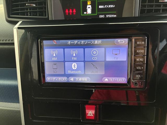 タンク カスタムＧ－Ｔ　雹害車　衝突軽減　純正ナビ　ワンセグ　ＣＤ　Ｂｌｕｅｔｏｏｔｈ　バックカメラ　アイドリングストップ　スマートキー　プッシュスタート　ＥＴＣ　クルーズコントロール　シートヒーター　電動格納ミラー（4枚目）