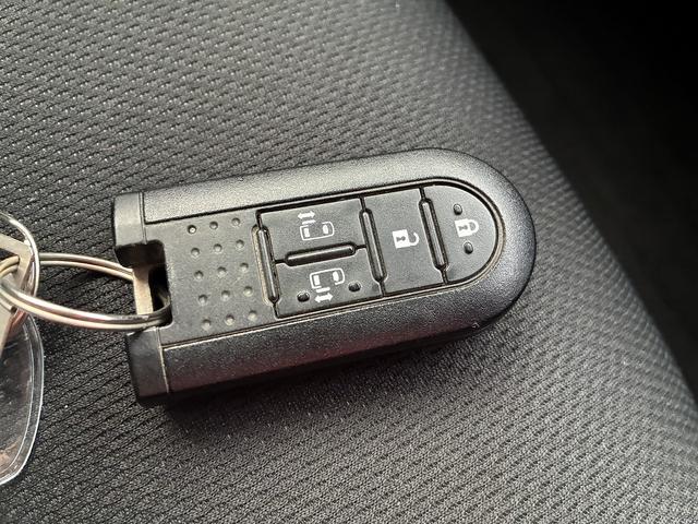 タンク カスタムＧ－Ｔ　雹害車　衝突軽減　純正ナビ　ワンセグ　ＣＤ　Ｂｌｕｅｔｏｏｔｈ　バックカメラ　アイドリングストップ　スマートキー　プッシュスタート　ＥＴＣ　クルーズコントロール　シートヒーター　電動格納ミラー（34枚目）