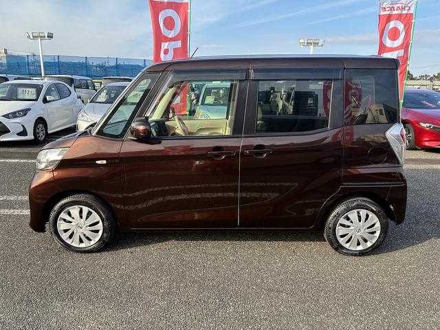 デイズルークス Ｘ　Ｗエアバック　衝突軽減　フルセグ　ＣＤ／ＤＶＤ　スマートキー　プッシュスタート　ドライブレコーダー　スライドドア（左側オート）　ベンチシート　アイドリングストップ　Ｂｌｕｅｔｏｏｔｈ　フロアマット（10枚目）