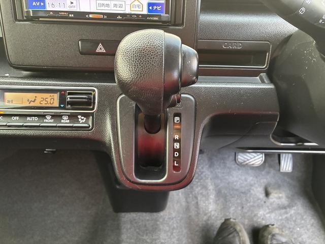 ☆店舗入り口☆　　　　店舗入り口は、表通り沿いに、１か所の出入り口が有ります！看板が目印です！