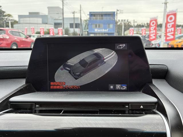 当店でお車をご購入いただき、さらに「有料保証」プランにご加入いただくと、特典としてオイル交換１０回分の無料チケットを差し上げます。