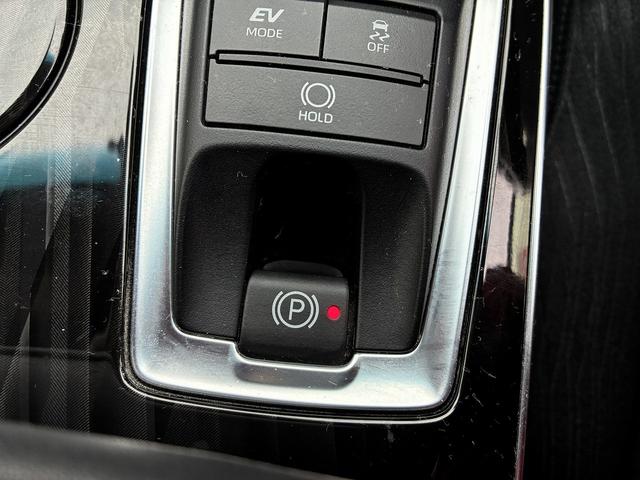 ☆ベビーカーもＯＫ！☆大きな展示場に広い通路も有りますので、お子様連れでのご来店も大歓迎です！ベビーカーと共に、ゆっくりと展示車両をご覧頂けます。