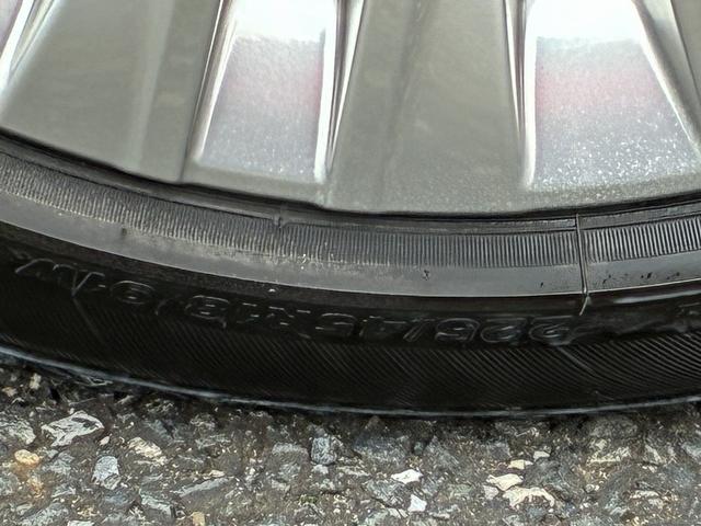 ☆緊急時のために☆　　バッテリーあがりや、鍵のとじ込み、タイヤのパンク等に対応できるＪＡＦもお取り扱いしています。是非ご相談して下さい。