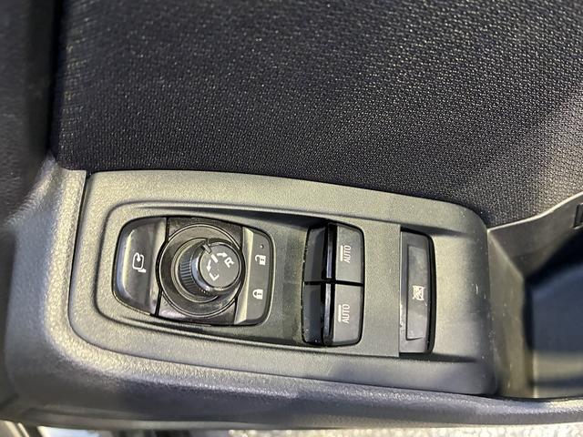 自社工場完備！！関東陸運局指定工場です！自社工場で当社整備士が真心込めての安心整備です！！！