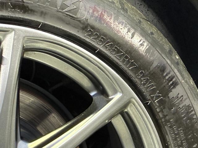 ☆緊急時のために☆　　バッテリーあがりや、鍵のとじ込み、タイヤのパンク等に対応できるＪＡＦもお取り扱いしています。是非ご相談して下さい。