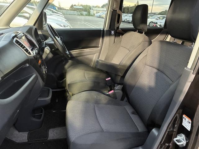 ソリオ S-DJE SDナビゲーションシステム フルセグテレビ CD DVD BLUETOOTH スマートキー プッシュスタート 両側電動スライドドア HIDヘッドライト オートライト 純正アルミホイール 電動格納ミラー(14枚目)