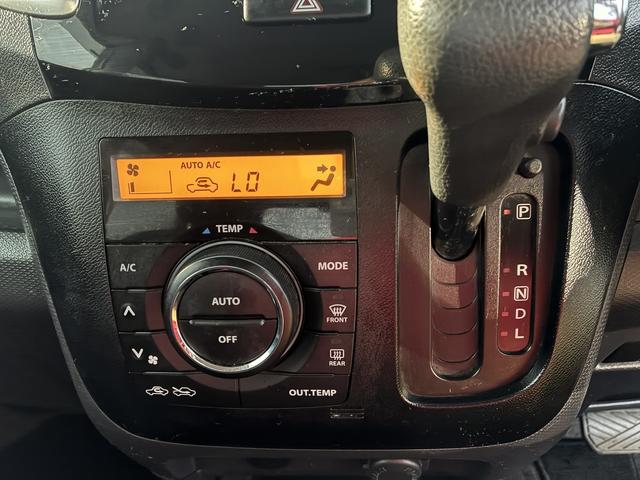 ソリオ S-DJE SDナビゲーションシステム フルセグテレビ CD DVD BLUETOOTH スマートキー プッシュスタート 両側電動スライドドア HIDヘッドライト オートライト 純正アルミホイール 電動格納ミラー(29枚目)