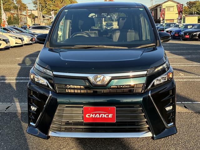 ヴォクシー ZS 3列シート レーンアシスト フルセグ CD/DVD Bluetooth バックカメラ アイドリングストップ スマートキー プッシュスタート ETC クルーズコントロール 電動格納ミラー トートライト(6枚目)