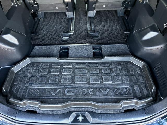 ヴォクシー ZS 3列シート レーンアシスト フルセグ CD/DVD Bluetooth バックカメラ アイドリングストップ スマートキー プッシュスタート ETC クルーズコントロール 電動格納ミラー トートライト(20枚目)