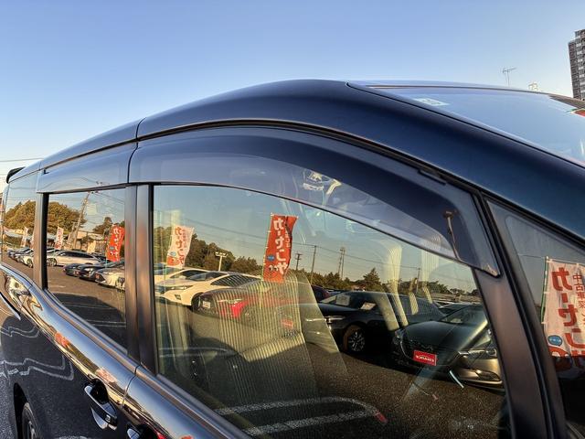 ヴォクシー ZS 3列シート レーンアシスト フルセグ CD/DVD Bluetooth バックカメラ アイドリングストップ スマートキー プッシュスタート ETC クルーズコントロール 電動格納ミラー トートライト(51枚目)