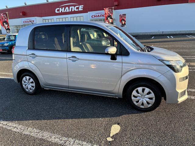 スペイド X Wエアバック フロアマット フルセグ CD Bluetooth バックカメラ アイドリングストップ キーレス ドライブレコーダー 電動格納ミラー 左側スライドドア パワーステアリング パワーウィンドウ(8枚目)