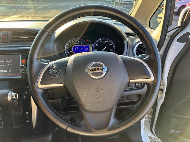 デイズ ハイウェイスター　Ｇターボ　Ｗエアバック　バックカメラ　サイドカメラ　フロントカメラ　スマートキー　プッシュスタート　ＥＴＣ　電動格納ミラー　オートライト　純正アルミホイール１５インチ　フロアマット　ＨＩＤ　衝突安全ボディ（33枚目）