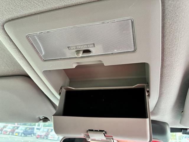 ソリオ ハイブリッドＭＺ　衝突軽減　レーンアシスト　キーレス　スマートキー　プッシュスタート　ＥＴＣ　電動格納ミラー　左右電動スライドドア　ＨＩＤ　オートライト　純正アルミホイール１５インチ　アイドリングストップ　フロアマット（41枚目）