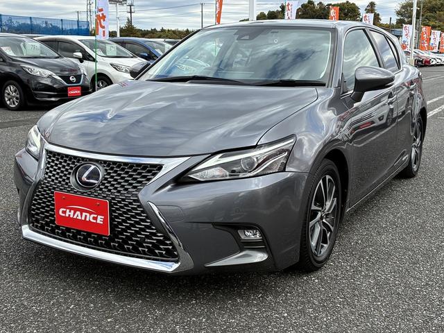 ＣＴ ＣＴ２００ｈ　バージョンＣ　エアバック　純正ナビ　フルセグＴＶ　ＣＤ　Ｂｌｕｅｔｏｏｔｈ　ＵＳＢ　バックカメラ　キーレス　ＥＴＣ　シートヒーター　ドラレコ前後　電格ミラー　ＬＥＤ　オートライト　パワーシート　純正アルミホイール（5枚目）