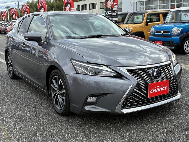 ＣＴ ＣＴ２００ｈ　バージョンＣ　エアバック　純正ナビ　フルセグＴＶ　ＣＤ　Ｂｌｕｅｔｏｏｔｈ　ＵＳＢ　バックカメラ　キーレス　ＥＴＣ　シートヒーター　ドラレコ前後　電格ミラー　ＬＥＤ　オートライト　パワーシート　純正アルミホイール（7枚目）