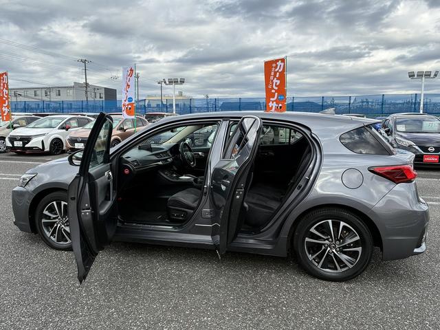 ＣＴ ＣＴ２００ｈ　バージョンＣ　エアバック　純正ナビ　フルセグＴＶ　ＣＤ　Ｂｌｕｅｔｏｏｔｈ　ＵＳＢ　バックカメラ　キーレス　ＥＴＣ　シートヒーター　ドラレコ前後　電格ミラー　ＬＥＤ　オートライト　パワーシート　純正アルミホイール（13枚目）