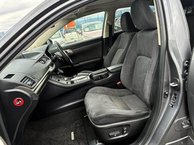 ＣＴ ＣＴ２００ｈ　バージョンＣ　エアバック　純正ナビ　フルセグＴＶ　ＣＤ　Ｂｌｕｅｔｏｏｔｈ　ＵＳＢ　バックカメラ　キーレス　ＥＴＣ　シートヒーター　ドラレコ前後　電格ミラー　ＬＥＤ　オートライト　パワーシート　純正アルミホイール（14枚目）