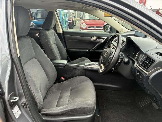 ＣＴ ＣＴ２００ｈ　バージョンＣ　エアバック　純正ナビ　フルセグＴＶ　ＣＤ　Ｂｌｕｅｔｏｏｔｈ　ＵＳＢ　バックカメラ　キーレス　ＥＴＣ　シートヒーター　ドラレコ前後　電格ミラー　ＬＥＤ　オートライト　パワーシート　純正アルミホイール（23枚目）