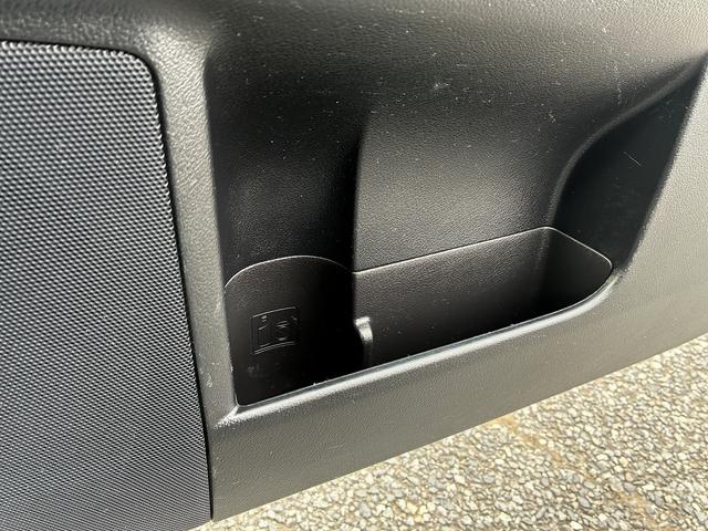 ＣＴ ＣＴ２００ｈ　バージョンＣ　エアバック　純正ナビ　フルセグＴＶ　ＣＤ　Ｂｌｕｅｔｏｏｔｈ　ＵＳＢ　バックカメラ　キーレス　ＥＴＣ　シートヒーター　ドラレコ前後　電格ミラー　ＬＥＤ　オートライト　パワーシート　純正アルミホイール（30枚目）