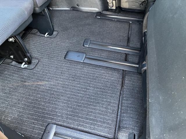 ノア Ｘ　Ｗエアバック　衝突軽減　レーンアシスト　ＣＤ　アイドリングストップ　クルーズコントロール　Ｗエアコン　電動格納ミラー　片側電動スライドドア　ＬＥＤ　オートライト　オートハイビーム　ベンチシート　ＡＵＸ（27枚目）