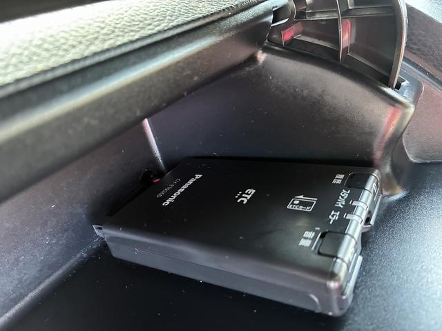 ノア Ｘ　Ｗエアバック　衝突軽減　レーンアシスト　ＣＤ　アイドリングストップ　クルーズコントロール　Ｗエアコン　電動格納ミラー　片側電動スライドドア　ＬＥＤ　オートライト　オートハイビーム　ベンチシート　ＡＵＸ（31枚目）