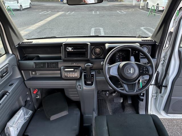 Ｎ－ＶＡＮ Ｇ　ダブルエアバック　衝突軽減　レーンアシスト　フロアマット　ＣＤ　ＡＵＸ　キーレス　ＥＴＣ　クルーズコントロール　スライドドア　オートライト　ホンダセンシング（3枚目）