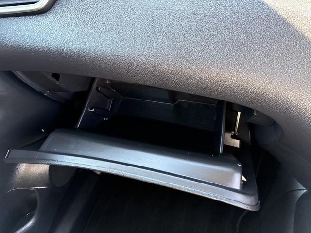 エクストレイル ２０Ｘ　エマージェンシーブレーキパッケージ　クルーズコントロール　アイドリングストップ　ＡＡＣ　ステアリングスイッチ　ＬＥＤヘッドライト　フォグライト　サイドバイザー　ドライブレコーダー　オートライト　シートヒーター　衝突軽減　寒冷地仕様（31枚目）