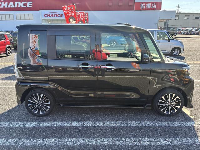 タント カスタムＲＳ　クルーズコントロール　ＬＥＤヘッドライト　オートライト　オートハイビーム　両側パワースライドドア　シートヒーター　ＥＴＣ　スマートアシスト　社外ワイドナビ　バックカメラ　テレビ　衝突軽減システム（8枚目）