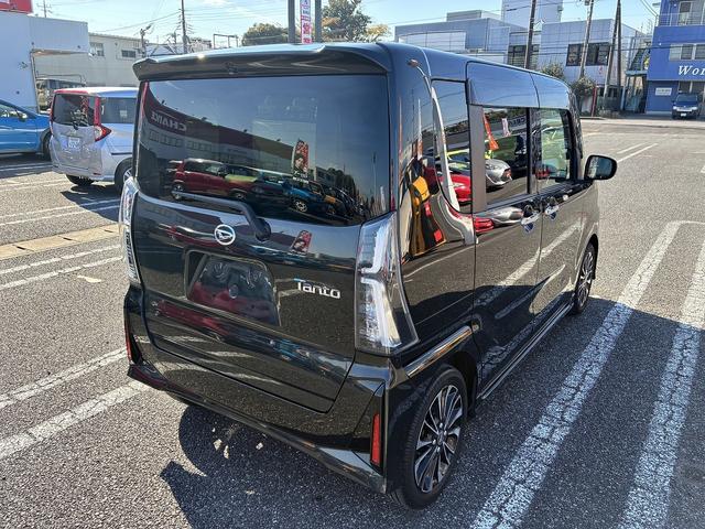 タント カスタムＲＳ　クルーズコントロール　ＬＥＤヘッドライト　オートライト　オートハイビーム　両側パワースライドドア　シートヒーター　ＥＴＣ　スマートアシスト　社外ワイドナビ　バックカメラ　テレビ　衝突軽減システム（9枚目）