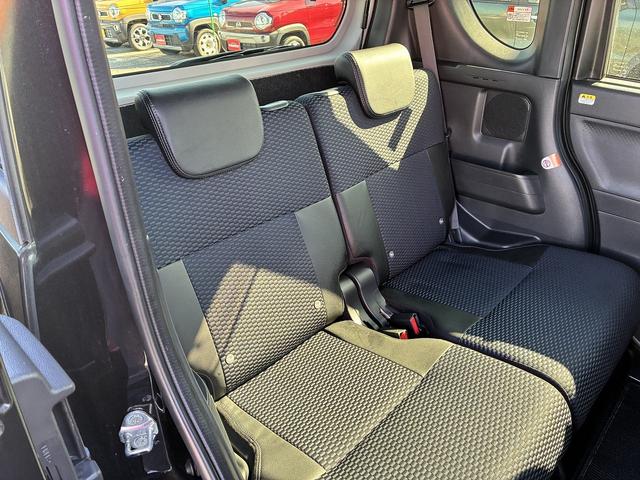 タント カスタムＲＳ　クルーズコントロール　ＬＥＤヘッドライト　オートライト　オートハイビーム　両側パワースライドドア　シートヒーター　ＥＴＣ　スマートアシスト　社外ワイドナビ　バックカメラ　テレビ　衝突軽減システム（19枚目）