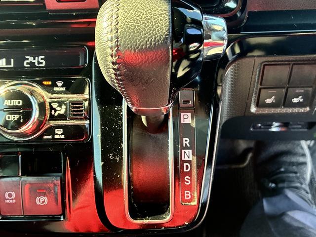 タント カスタムＲＳ　クルーズコントロール　ＬＥＤヘッドライト　オートライト　オートハイビーム　両側パワースライドドア　シートヒーター　ＥＴＣ　スマートアシスト　社外ワイドナビ　バックカメラ　テレビ　衝突軽減システム（27枚目）