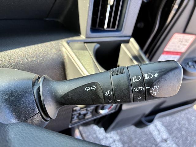 タント カスタムＲＳ　クルーズコントロール　ＬＥＤヘッドライト　オートライト　オートハイビーム　両側パワースライドドア　シートヒーター　ＥＴＣ　スマートアシスト　社外ワイドナビ　バックカメラ　テレビ　衝突軽減システム（36枚目）