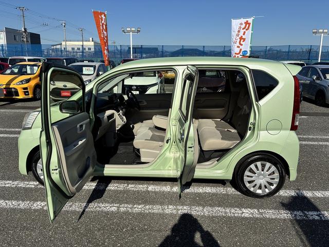 ステラ Ｌ　スマートアシスト　ダブルエアバック　衝突軽減　社外ナビ　ワンセグテレビ　ＣＤ　ＤＶＤ　バックカメラ　アイドリングストップ　電格ミラー　ベンチシート　コーナーセンサー　ワンオーナー（13枚目）