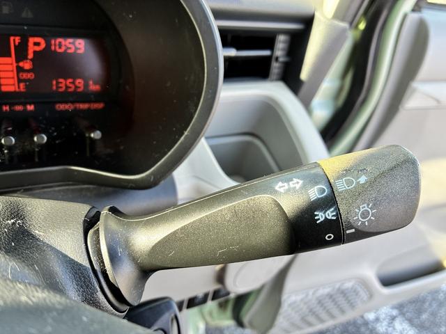 ステラ Ｌ　スマートアシスト　ダブルエアバック　衝突軽減　社外ナビ　ワンセグテレビ　ＣＤ　ＤＶＤ　バックカメラ　アイドリングストップ　電格ミラー　ベンチシート　コーナーセンサー　ワンオーナー（40枚目）