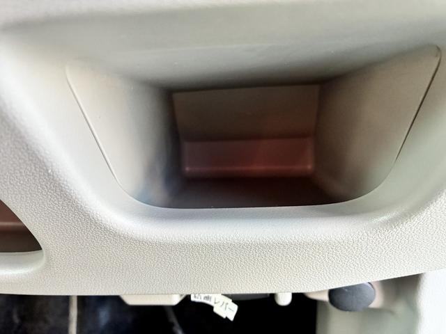 ステラ Ｌ　スマートアシスト　ダブルエアバック　衝突軽減　社外ナビ　ワンセグテレビ　ＣＤ　ＤＶＤ　バックカメラ　アイドリングストップ　電格ミラー　ベンチシート　コーナーセンサー　ワンオーナー（43枚目）