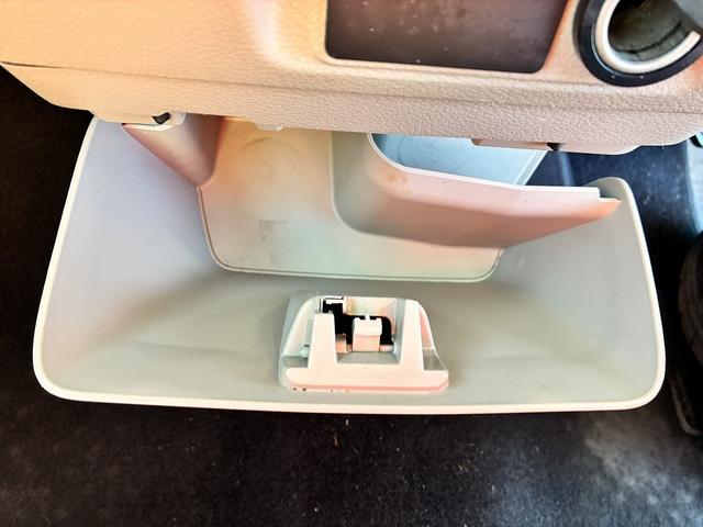 スペーシア X 社外ナビ フルセグテレビ バックカメラ 左側パワースライドドア 電動格納ミラー パワーウィンドウ アイドリングストップ エアバッグ ABS オートエアコン キーレスエントリー プッシュスタート(46枚目)