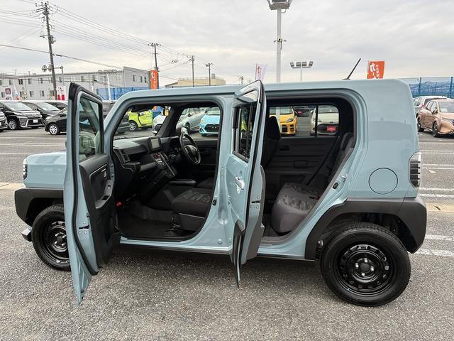 タフト Ｘターボ　衝突軽減　純正ナビ　フルセグＴＶ　ＣＤ／ＤＶＤ　Ｂｌｕｅｔｏｏｔｈ　バックカメラ　アイドリングストップ　電動格納ミラー　ＬＥＤライト　オートライト　カーテンエアバック　フロアマット　ワンオーナー（13枚目）