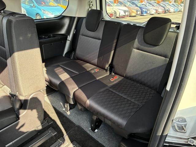 セレナ ハイウェイスターV 衝突軽減 純正ナビ フルセグTV CD/DVD Bluetooth クルーズコントロール ETC 後席モニター ドライブレコーダー 電動格納ミラー 両側電動スライドドア LEDライト オートライト(16枚目)