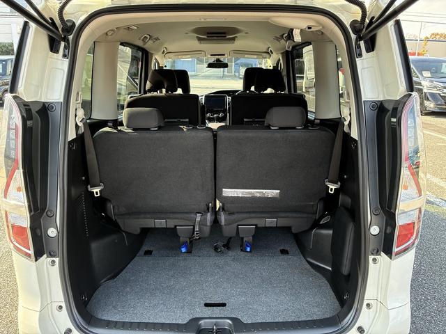 セレナ ハイウェイスターV 衝突軽減 純正ナビ フルセグTV CD/DVD Bluetooth クルーズコントロール ETC 後席モニター ドライブレコーダー 電動格納ミラー 両側電動スライドドア LEDライト オートライト(17枚目)