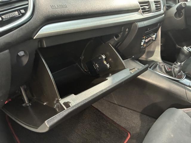 アクセラスポーツ XD 純正アルミホイール サンルーフ パワーシート オートライト HID CD DVD ETC プッシュスタート バックカメラ シートヒーター クルーズコントロール レーンアシスト ブラインドスポットモニタ(17枚目)