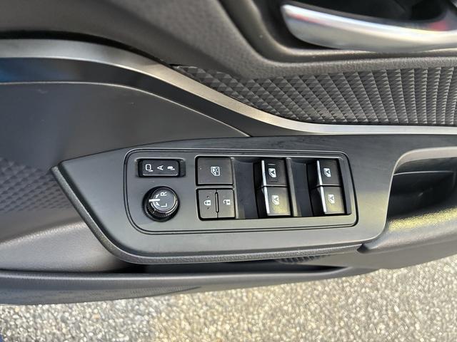 C-HR レーンアシスト 純正ナビ フルセグ CD DVD ETC LED コーナーセンサー バックカメラ クルーズコントロールアダプティブ オートライト オートハイビーム 純正アルミホイール プッシュスタート(43枚目)