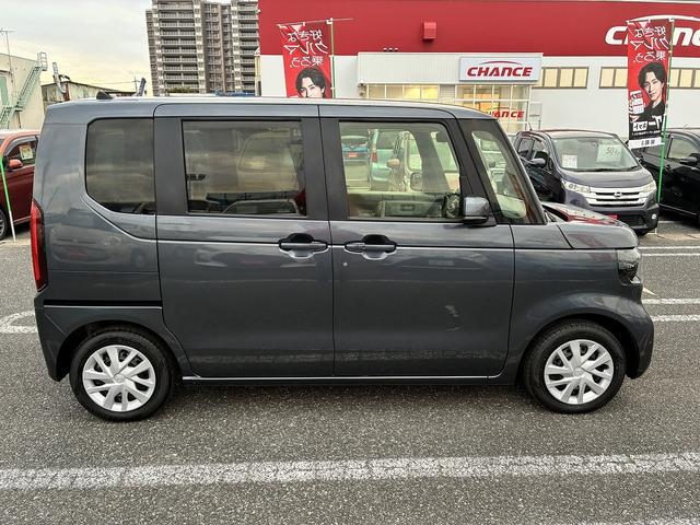 Ｎ－ＢＯＸ ベースグレード　純正ナビ　ＵＳＢ　バックカメラ　プッシュスタート　コーナーセンサー　クルーズコントロールアダプティブ　片側電動スライドドア　ベンチシート　オートライト　ダブルエアバック　カーテンエアバック　電格ミラー（8枚目）