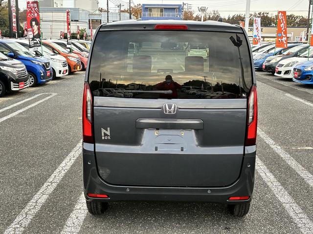 Ｎ－ＢＯＸ ベースグレード　純正ナビ　ＵＳＢ　バックカメラ　プッシュスタート　コーナーセンサー　クルーズコントロールアダプティブ　片側電動スライドドア　ベンチシート　オートライト　ダブルエアバック　カーテンエアバック　電格ミラー（10枚目）