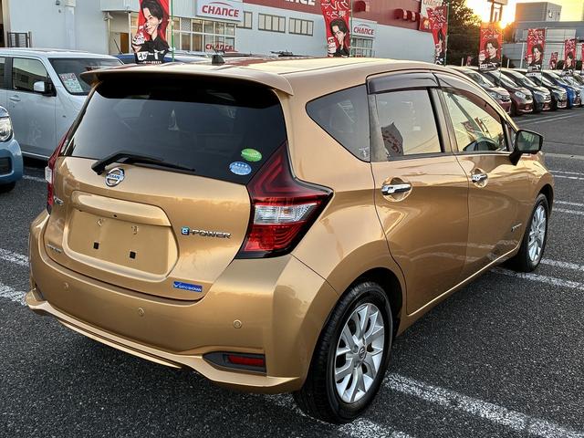 ノート e-パワー メダリスト 衝突軽減 純正ナビ フルセグTV CD/DVD Bluetooth バックカメラ キーレス スマートキー プッシュスタート ETC 電動格納ミラー オートライト LEDライト 純正アルミホイール(9枚目)